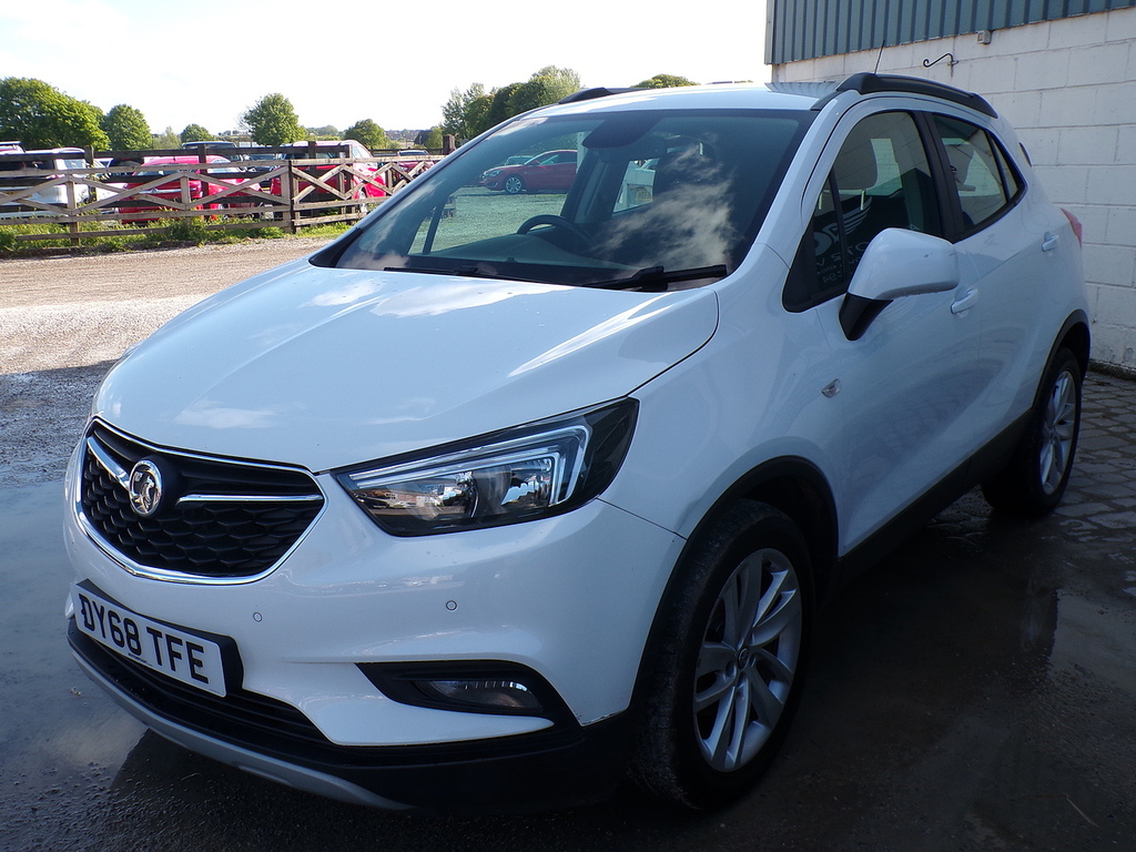 Vauxhall Mokka X I Turbo Ecotec Active DY68TFE White #4