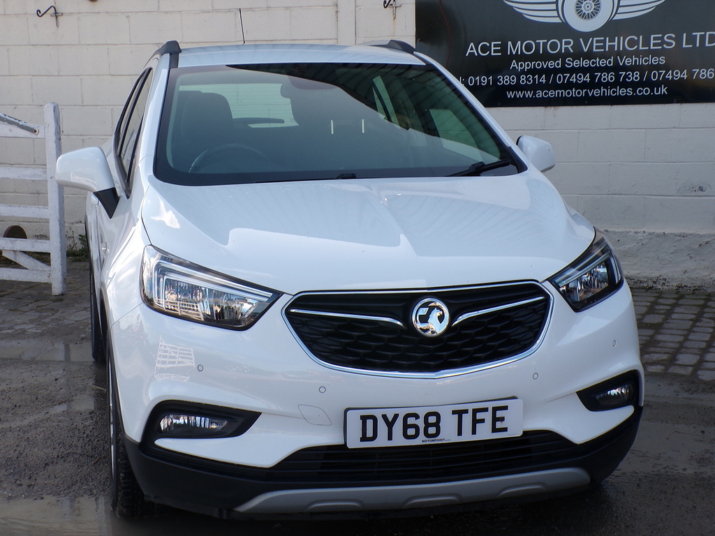 Vauxhall Mokka X I Turbo Ecotec Active DY68TFE White #2