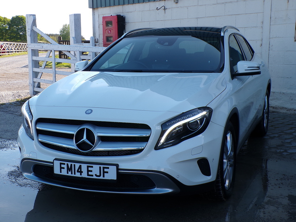 Mercedes-Benz GLA Class Gla200 Cdi Se FM14EJF White #3