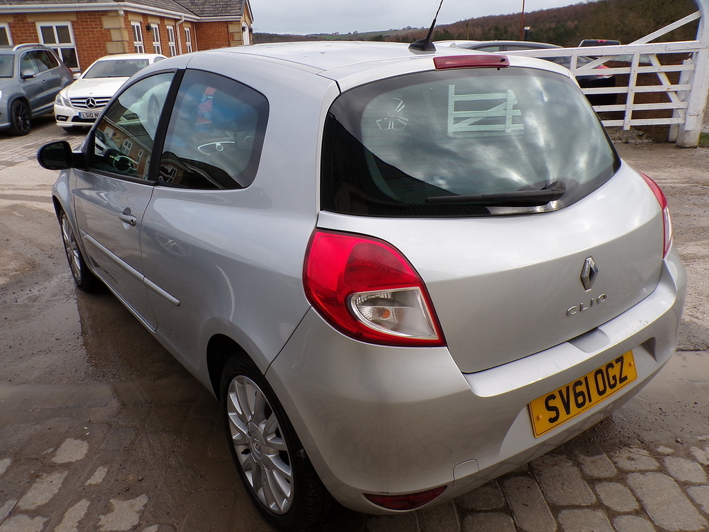 Renault Clio Dynamique Tomtom SV61OGZ Silver #5