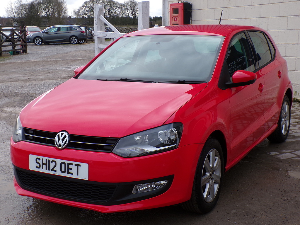 Volkswagen Polo Match Red #3