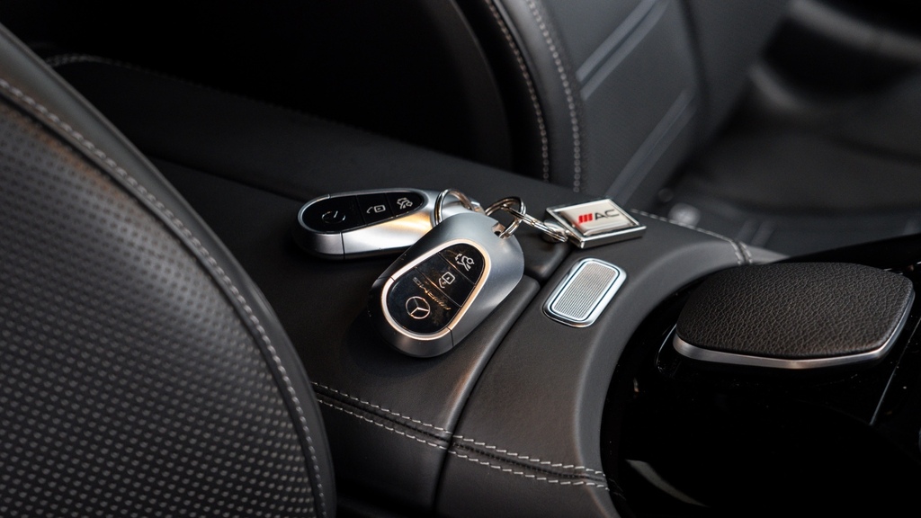 Mercedes-Benz  Glc 300De 4Matic Amg Line Coupe Black #54