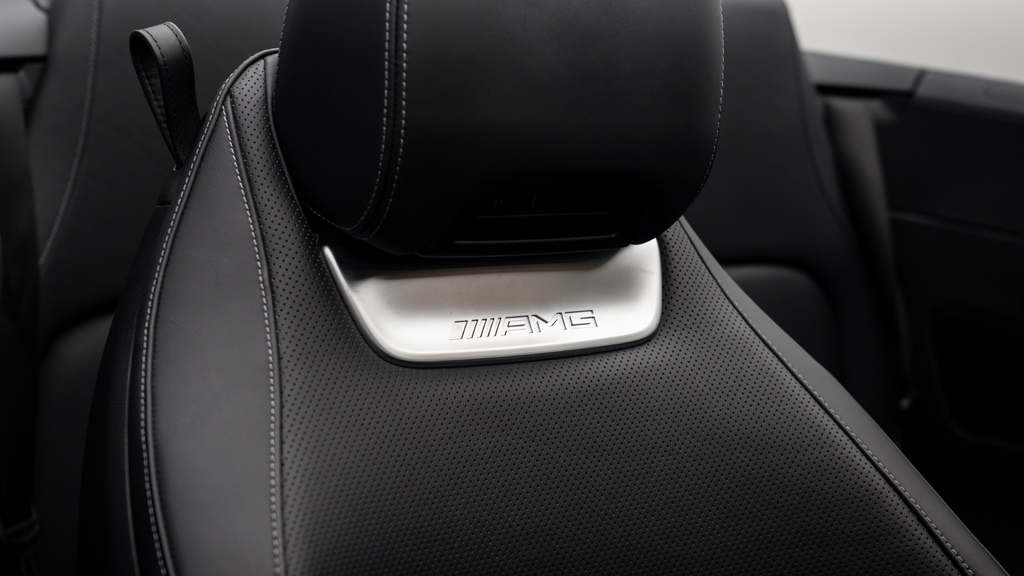 Mercedes-Benz  Glc 300De 4Matic Amg Line Coupe Black #32