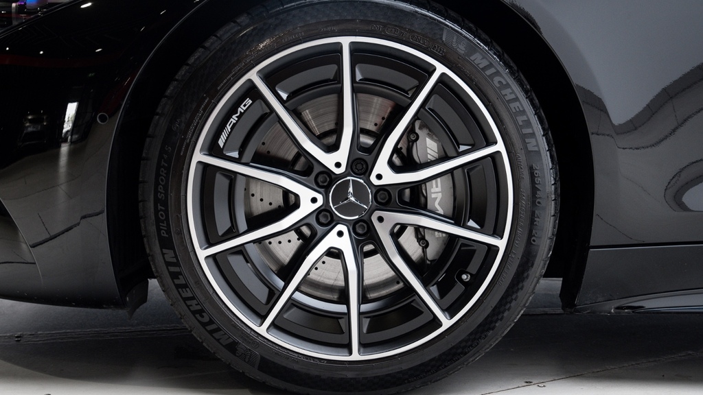 Mercedes-Benz  Glc 300De 4Matic Amg Line Coupe Black #46