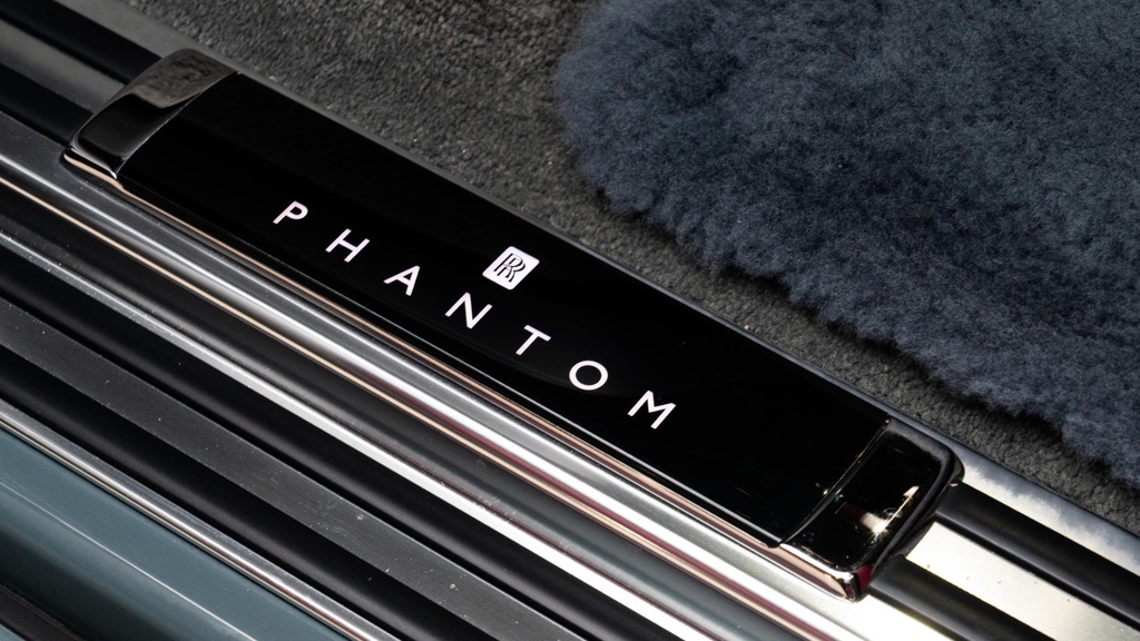 Rolls-Royce Phantom V12 Blue #35