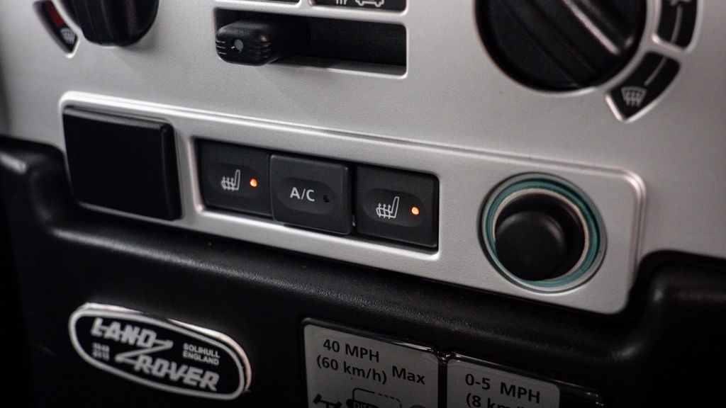 Land Rover Defender 90 90 2.4 Tdci Xs Station Wagon #26