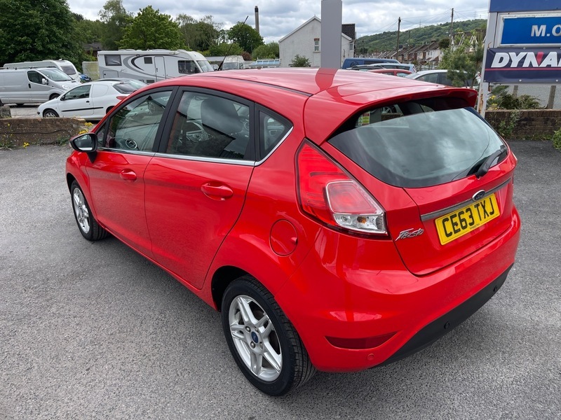 Ford Fiesta Zetec Tdci CE63TXJ Red #5