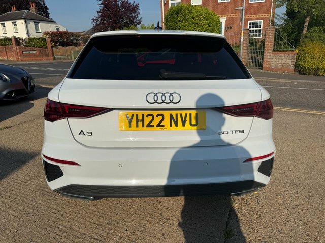 Audi A3 1.0 Tfsi 30 S Line YH22NVU White #6