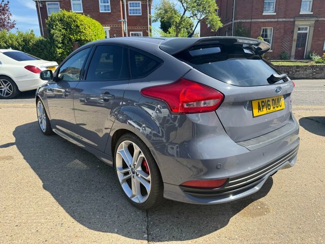 Ford Focus 2.0T Ecoboost St-3 Hatchback Eur Grey #5