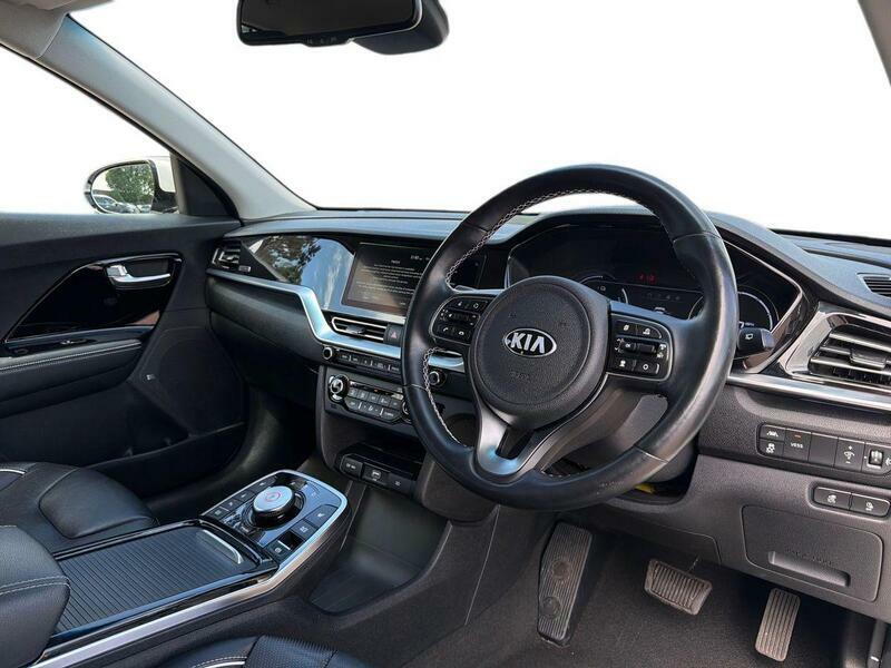 Kia e-Niro 64Kwh 4 White #3