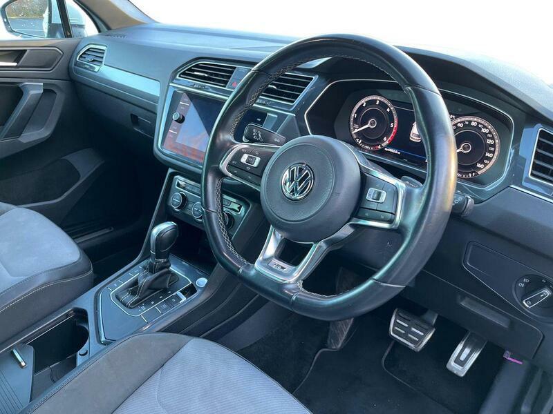 Volkswagen Tiguan 2.0 Tdi R-line Dsg Euro 6 Ss KO68JNZ White #3