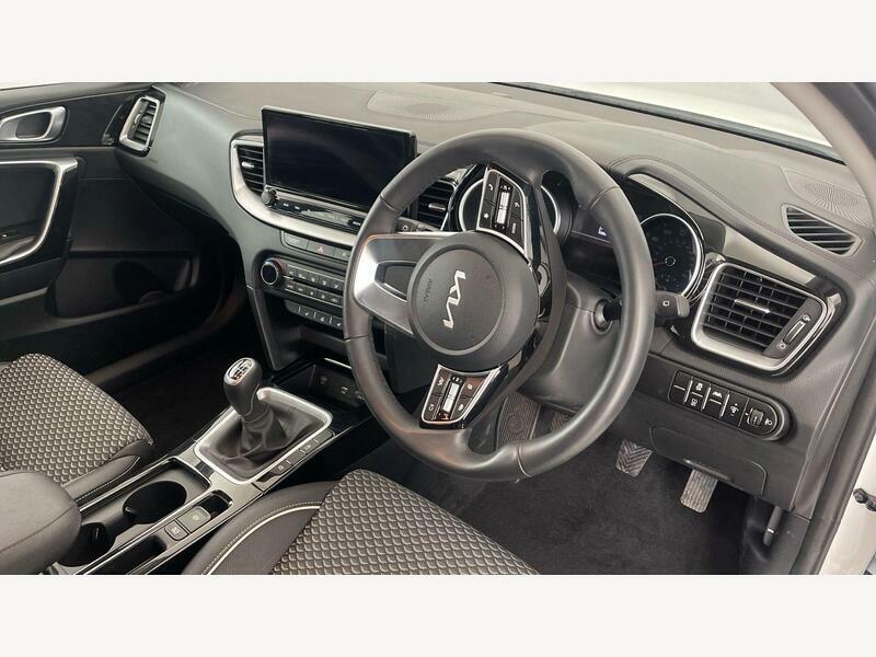 Kia Ceed 1.5 T-gdi 3 Sportswagon Euro 6 Ss LA25NMF White #6