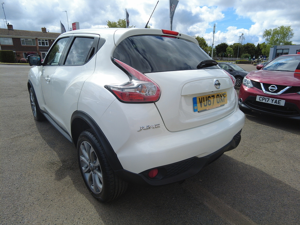 Nissan Juke Dig-t Tekna VU67OXF White #5