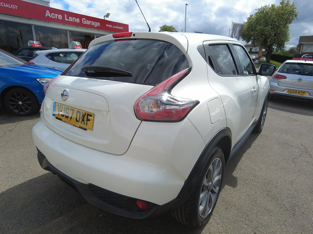 Nissan Juke Dig-t Tekna VU67OXF White #3