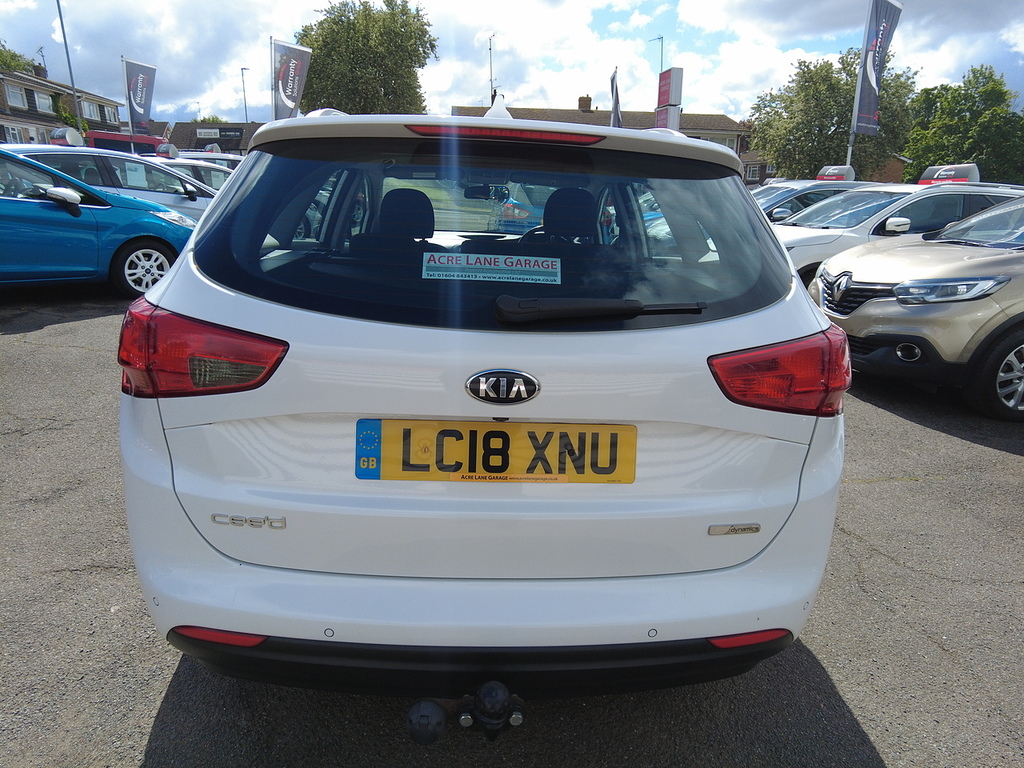 Kia Ceed Crdi 2 LC18XNU White #4
