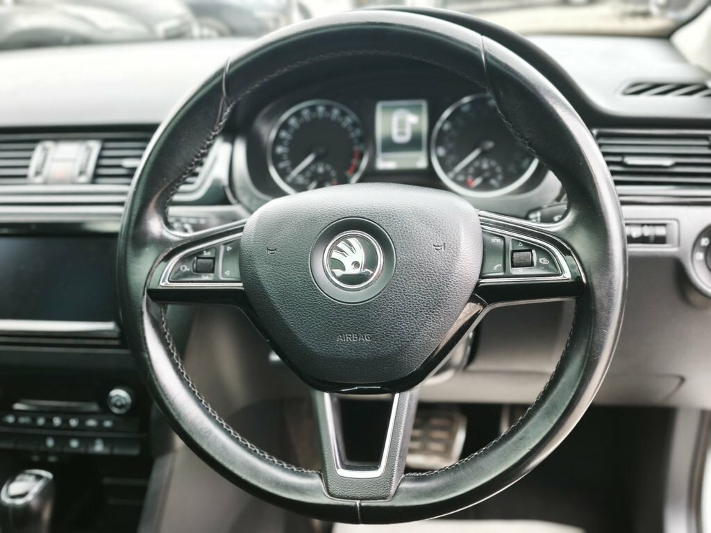 Skoda Rapid Spaceback 1.4L Se Sport WK65ODS White #3