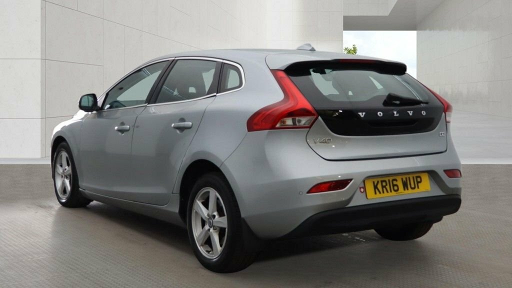 Volvo V40 2L Se Nav KR16WUP Silver #3