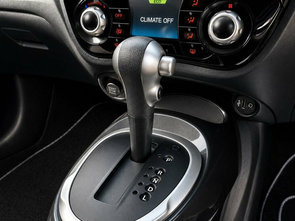 Nissan Juke 1.6L Bose Personal Edition LG19XRA Silver #5