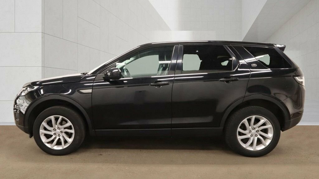 Land Rover Discovery Sport 2L Se Tech NL17VEX Black #6