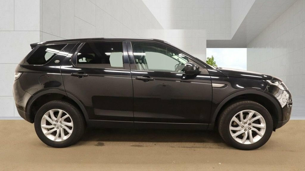 Land Rover Discovery Sport 2L Se Tech NL17VEX Black #5