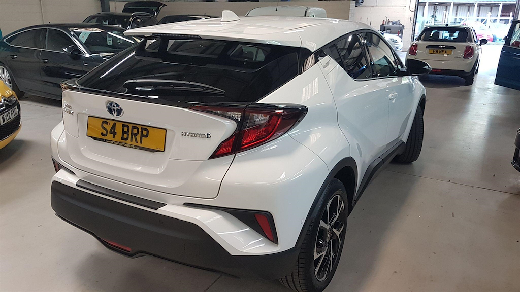 Toyota C-Hr 1.8 Vvt-h Design Cvt Euro 6 Ss White #4