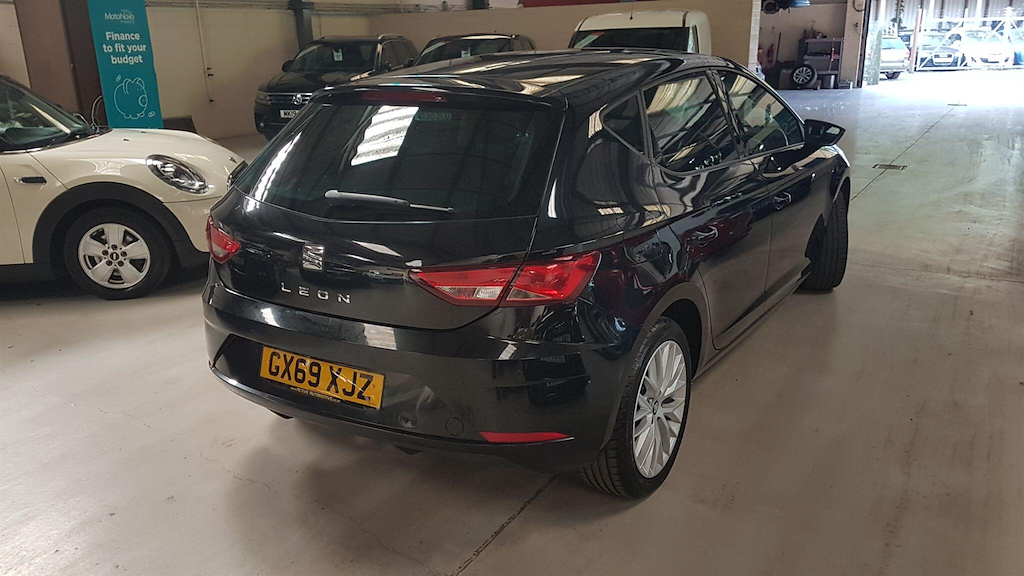 Seat Leon 1.0 Tsi Se Dynamic Euro 6 Ss GX69XJZ Black #4