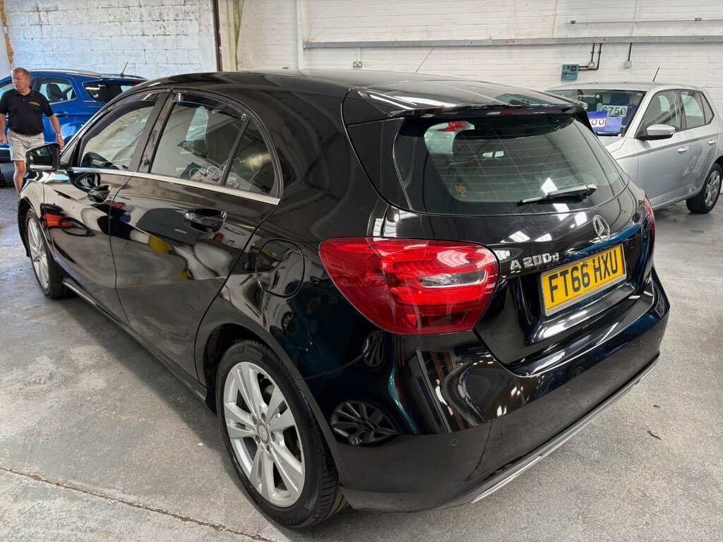 Mercedes-Benz A Class 2.1 A200d Sport Executive Hatchback M FT66HXU Black #3