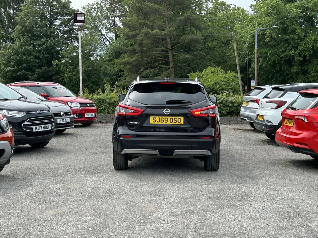 Nissan Qashqai 1.3 Dig-t N-connecta SJ69OSO Black #4