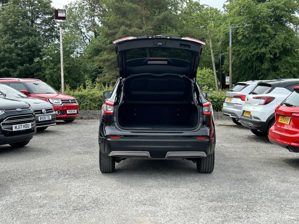 Nissan Qashqai 1.3 Dig-t N-connecta SJ69OSO Black #5