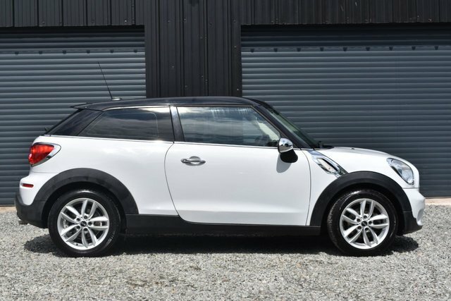 Mini Hatch Cooper D Suv White #2