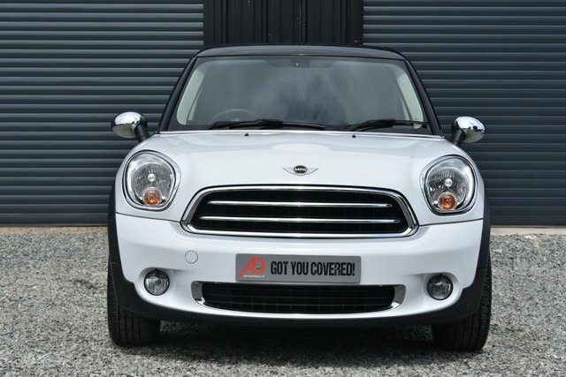 Mini Hatch Cooper D Suv White #5