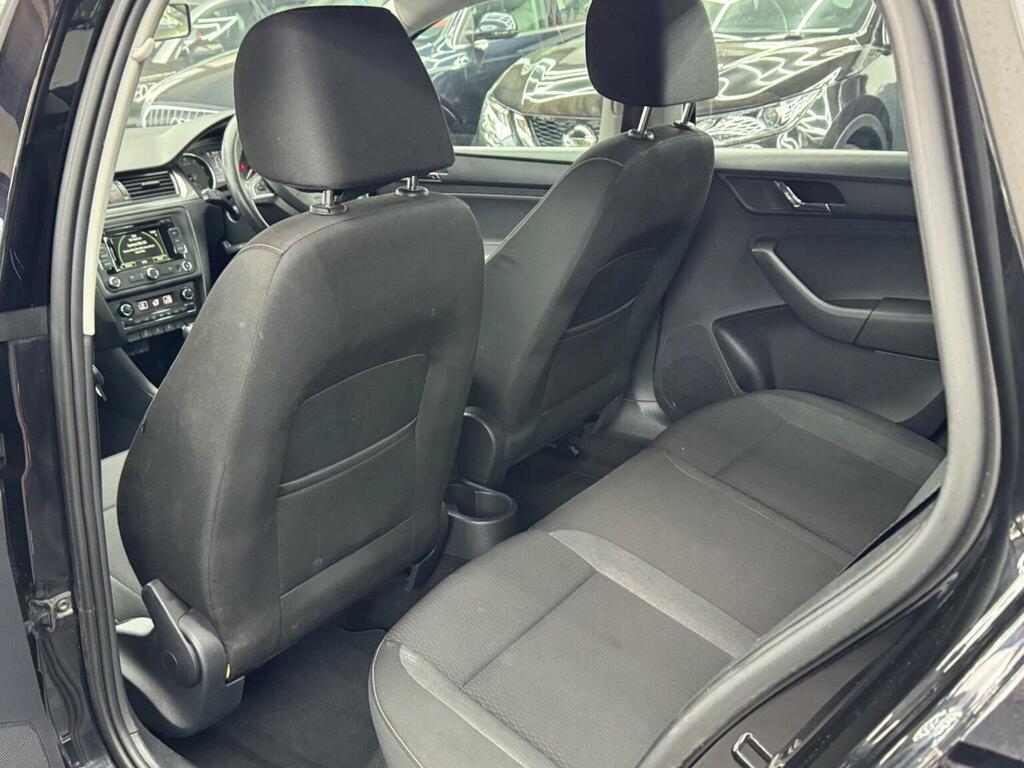 Skoda Rapid Spaceback Se Tdi Cr Dsg White #13