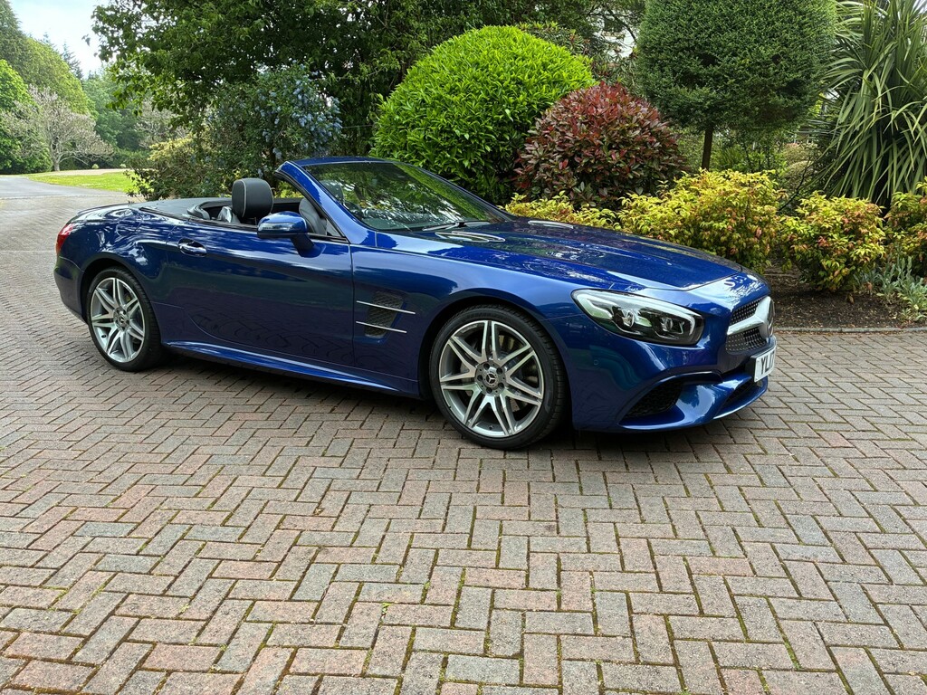 Mercedes-Benz SL Class Amg Line Black #1