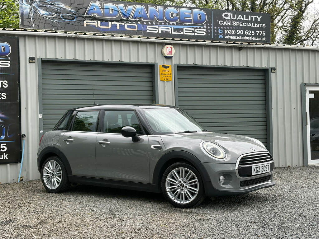 Mini Hatch 1.5 Cooper II Grey