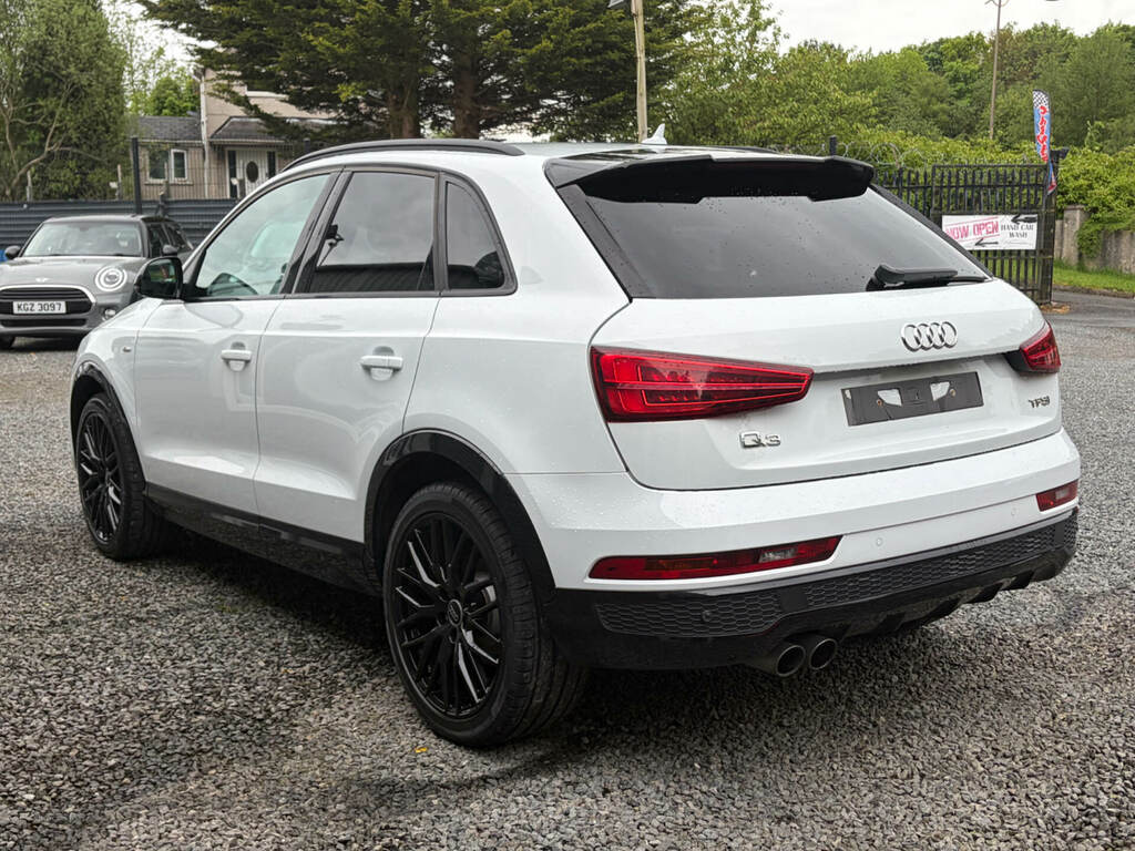 Audi Q3 1.4T Fsi Black Edition S Tronic YT18CUU White #4