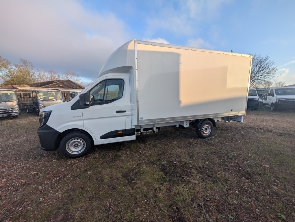 Renault Master Ll35 Lwb Fwd 150Ps Advance Luton 4.5M White