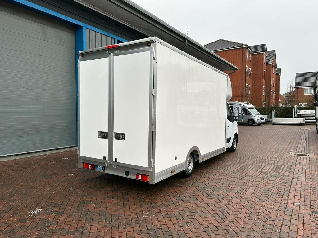 Renault Master Ll35 Lwb 150Ps Advance Low Loader White
