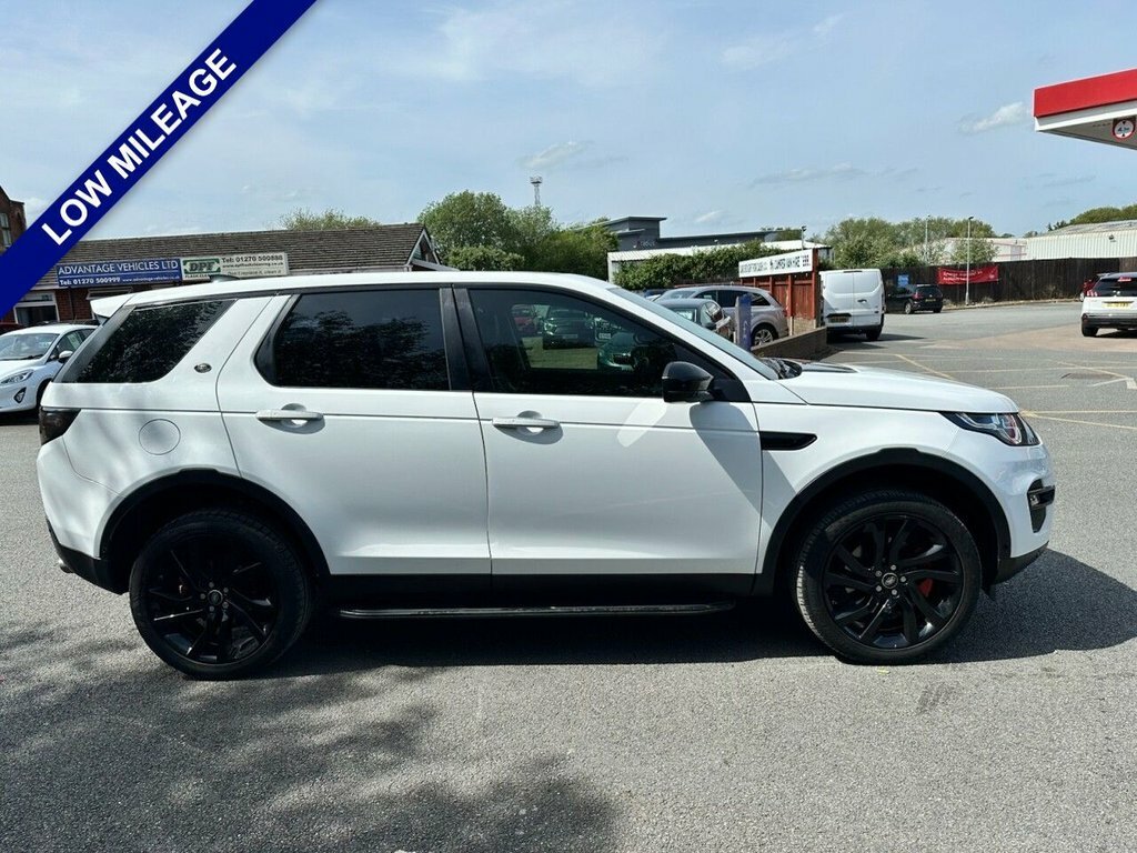 Land Rover Discovery Sport 2L Hse Luxury AM54APM White #4