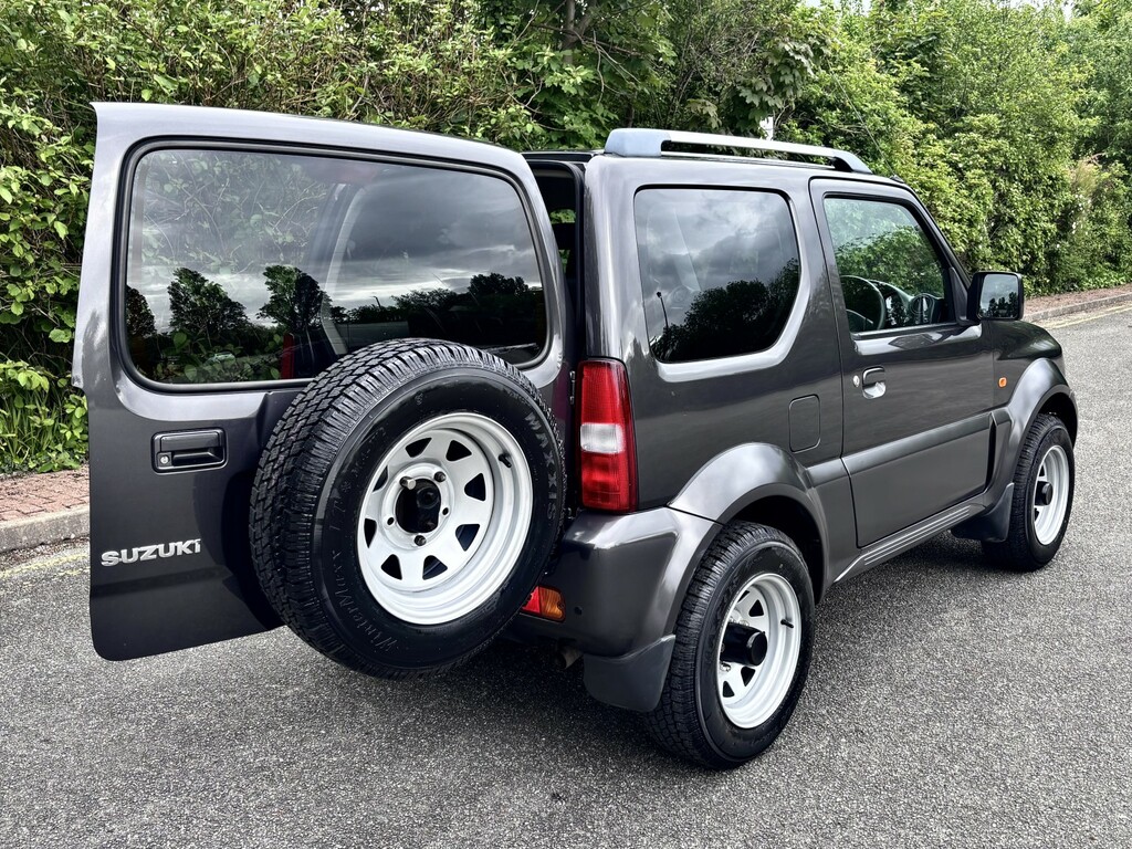 Suzuki Jimny 2012 12 1.3 White #18