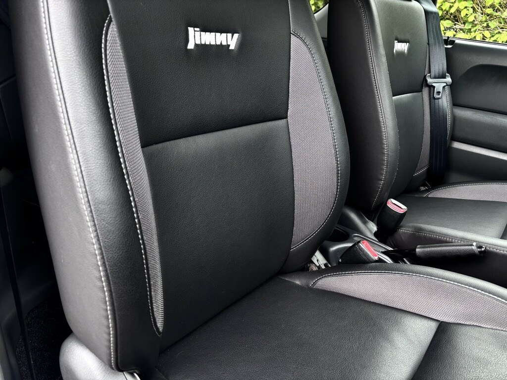 Suzuki Jimny 2012 12 1.3 White #2