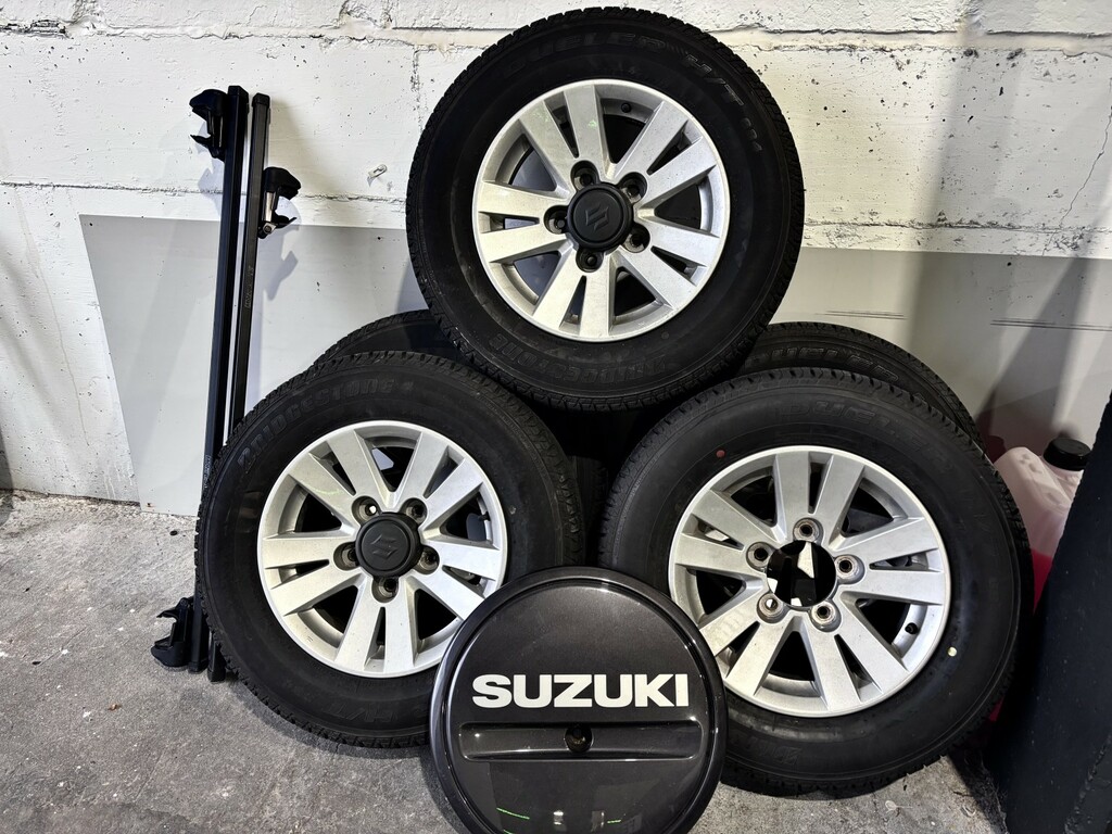 Suzuki Jimny 2012 12 1.3 White #7