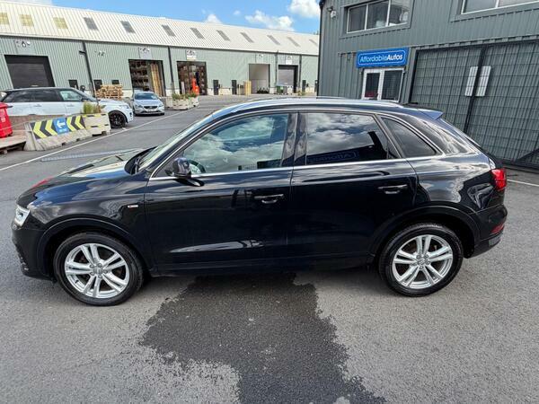 Audi Q3 2.0 Tdi S Line Quattro Euro 6 Ss KU65WSZ Black #4