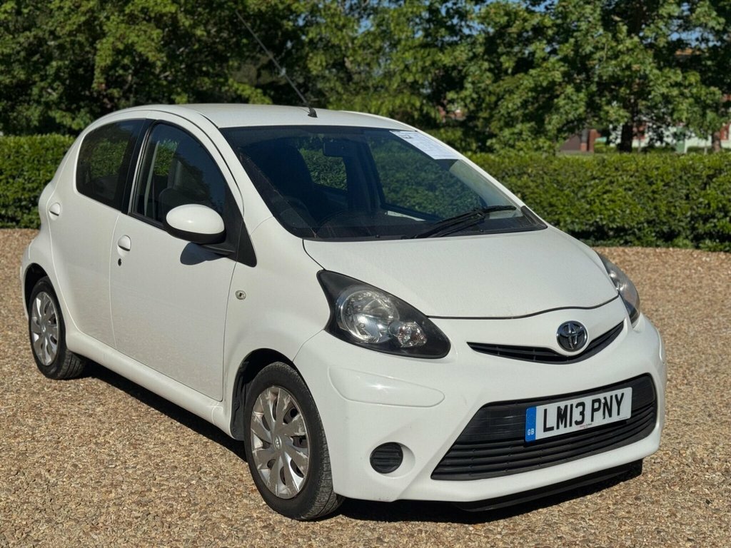Toyota Aygo Hatchback White