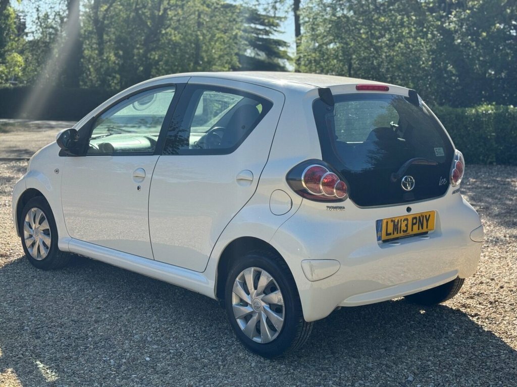Toyota Aygo Hatchback LM13PNY White #4