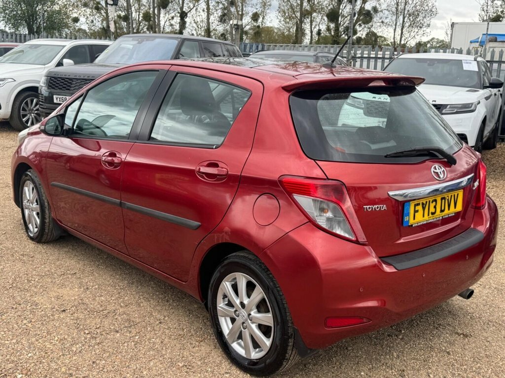 Toyota Yaris Hatchback FY13DVV Red #4