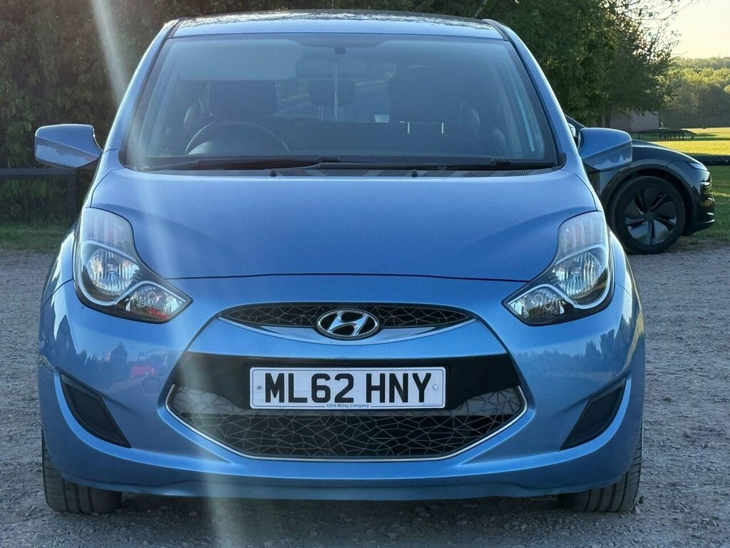 Hyundai Ix20 Hatchback ML62HNY Blue #2