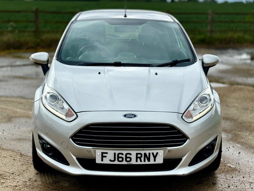 Ford Fiesta Hatchback FJ66RNY Silver #3