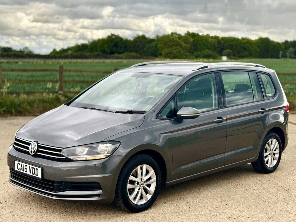 Volkswagen Touran Mpv Grey