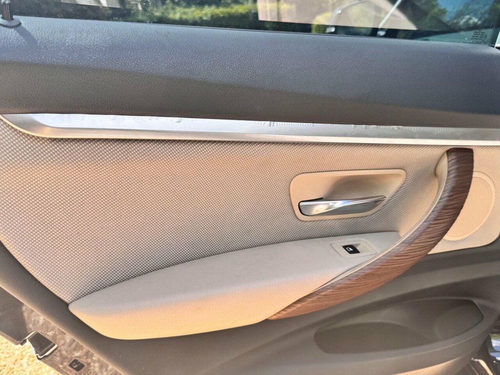 BMW 3 Series Gran Turismo Petrol White #19