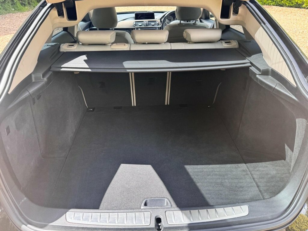 BMW 3 Series Gran Turismo Petrol White #24